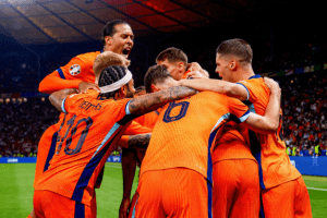 澄清报道,利兹未与霍,伊伦签约,世界杯转播,2026世界杯,赛事直播,回放观看,直播平台